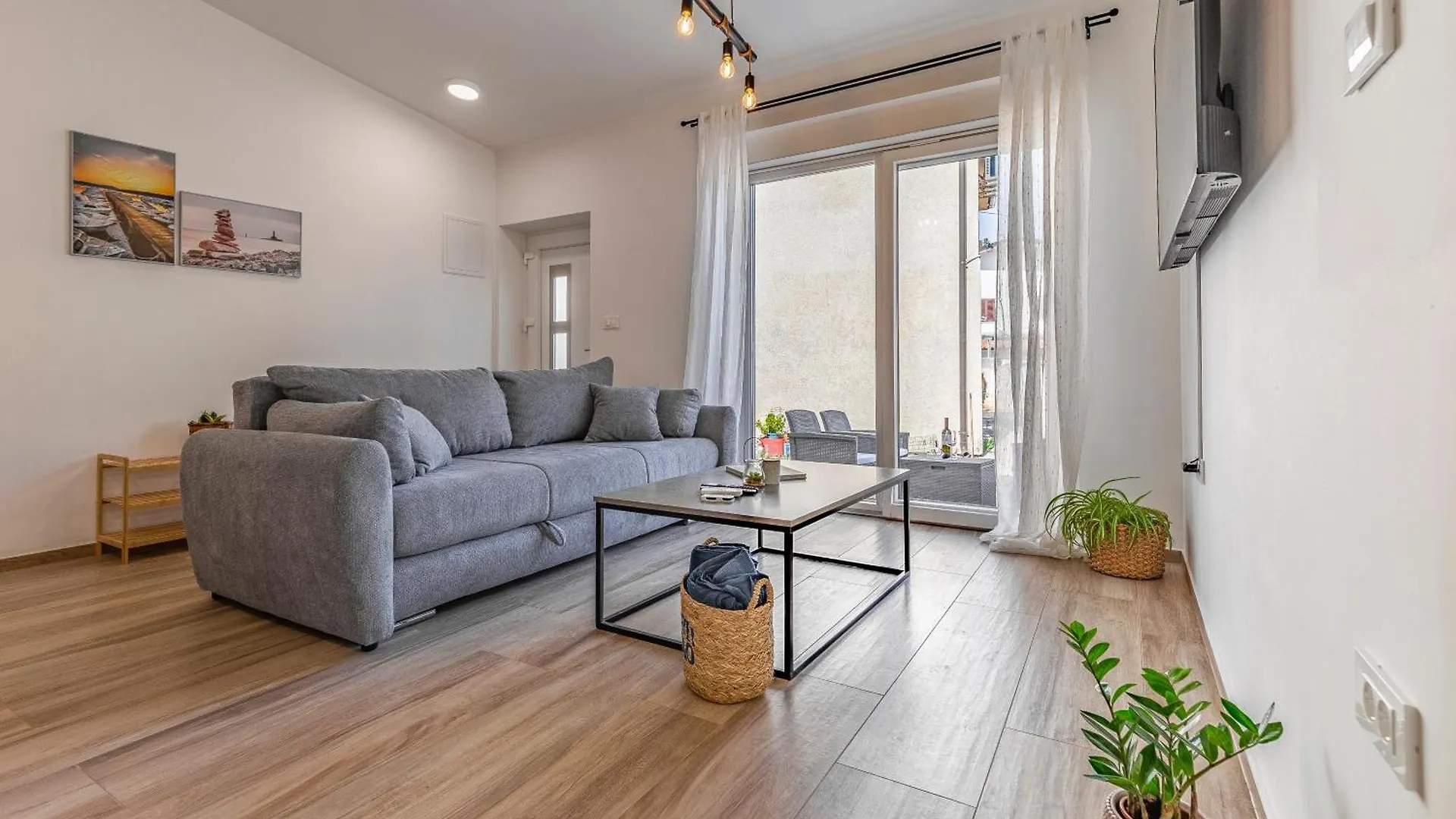 Apartman Oscar ميدولين